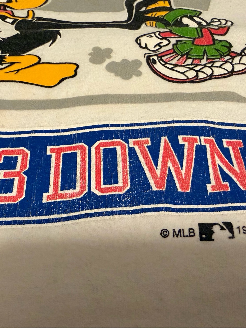 Vintage 90’s Looney Tunes Chicago Cubs Baseball Tee 3Up 3Down Large - Picture 10 of 11